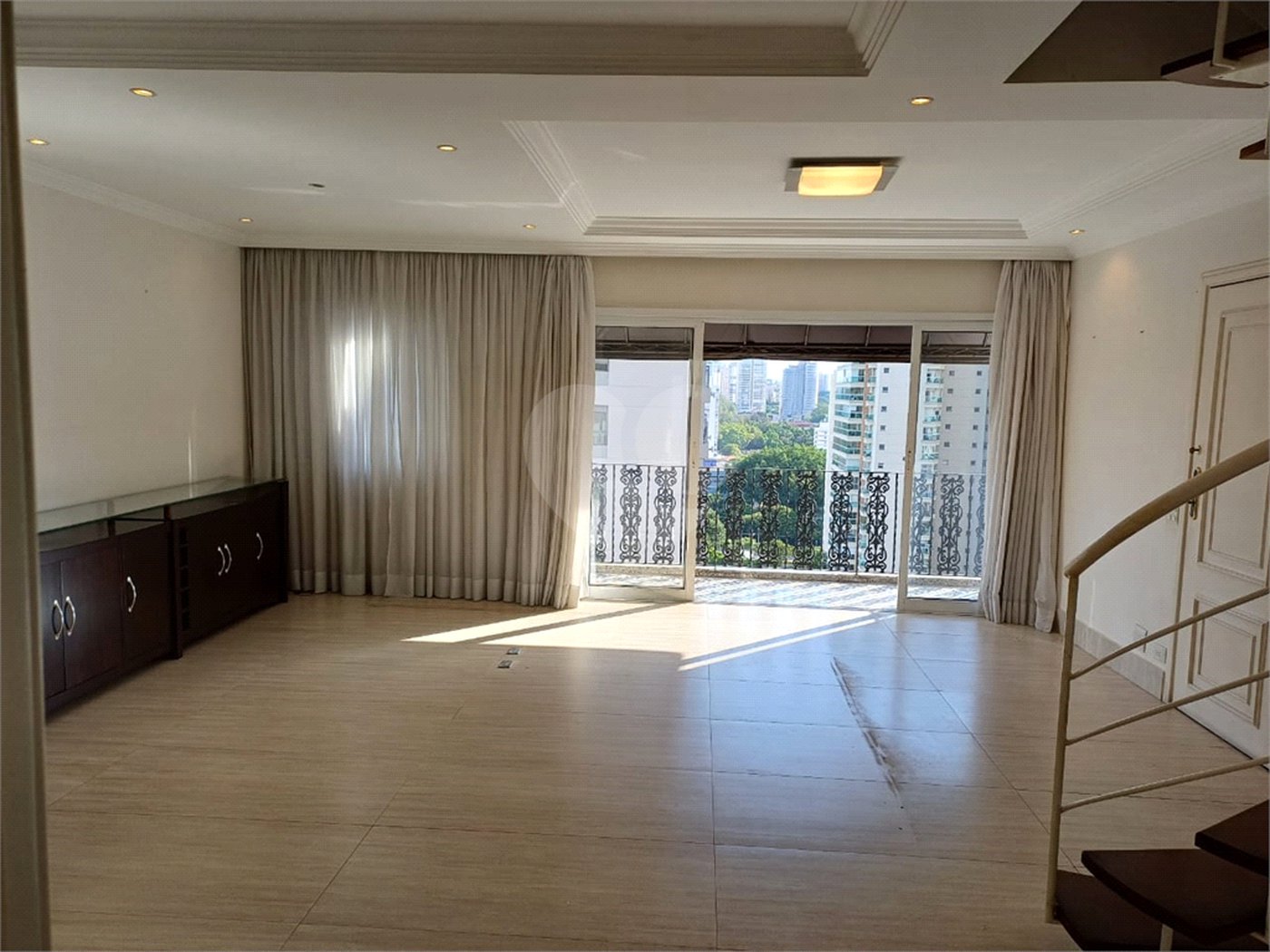 Apartamento à venda com 3 quartos, sendo 1 suíte, em Brooklin Paulista, São Paulo, SP