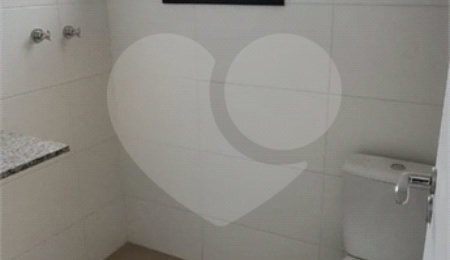 Apartamento à venda com 2 quartos, sendo 1 suíte,  no Centro, Mogi das Cruzes, SP