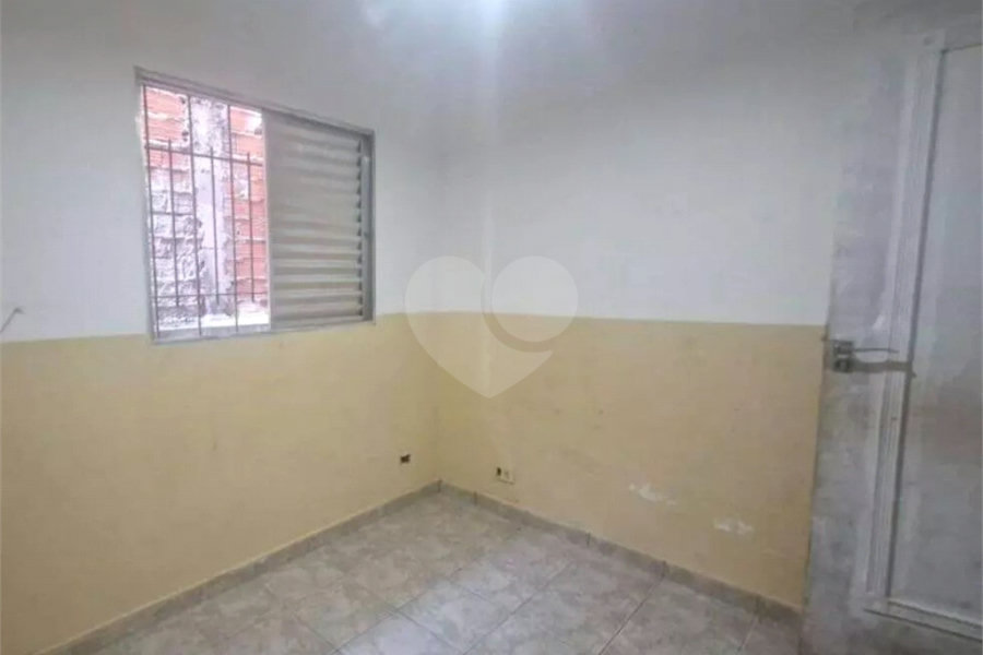 Sobrado à venda com 8 quartos em Vila Guarani, São Paulo, SP