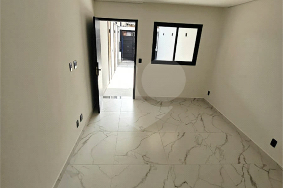 Sobrado à venda com 3 quartos, sendo 2 suítes, em Vila Guilherme, São Paulo, SP