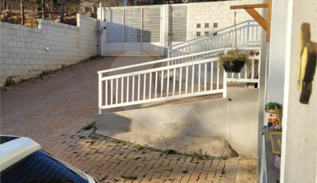 Casa à venda com 2 quartos no condomínio Acapulco, Atibaia - SP