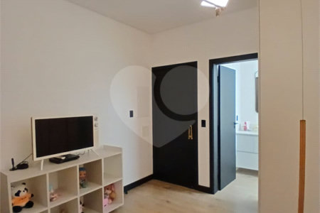 Casa à venda com 3 suítes em Pinheirinho, Vinhedo, SP