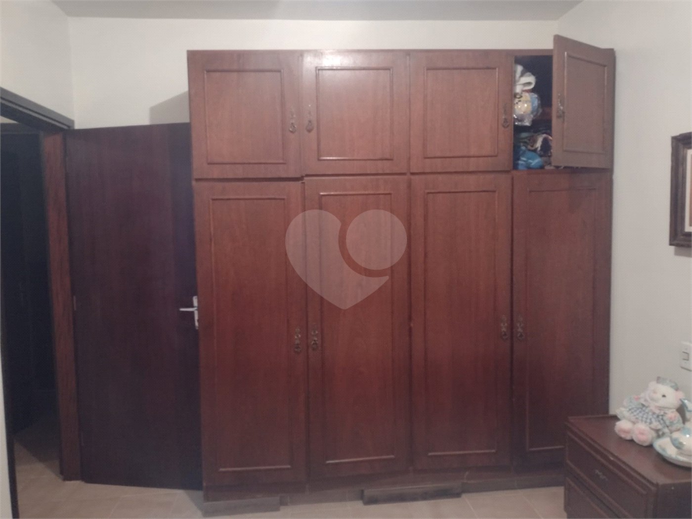 Chácara localizada no Condomínio Leila a venda.