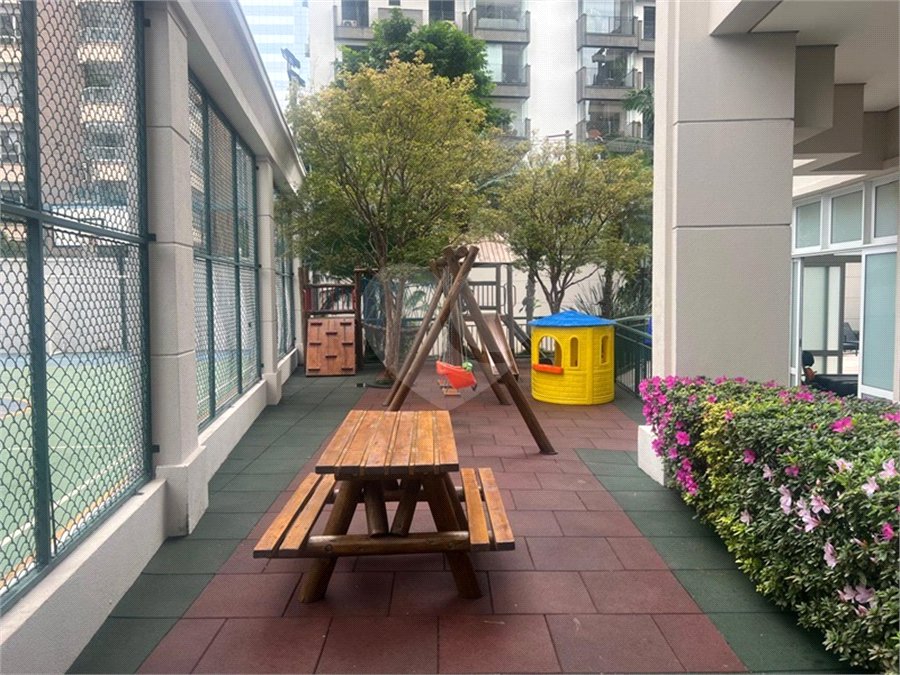 Apartamento para alugar com 3 quartos, sendo 2 suítes, em Jardim Paulista, São Paulo, SP