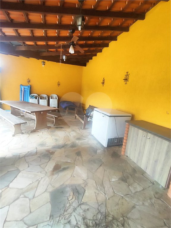 Casa à venda com 4 quartos, sendo 1 suíte, em Ivoturucaia, Jundiaí, SP
