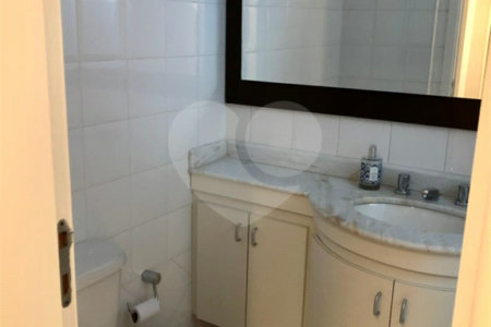 Apartamento à venda com 1 quarto em Indianópolis, São Paulo, SP