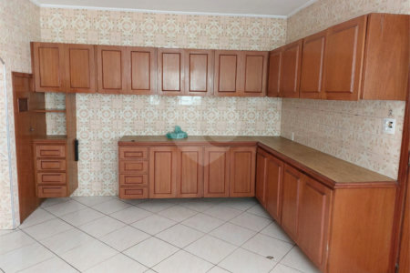 Sobrado à venda com 5 quartos, sendo 1 suíte, em Vila Brasilina, São Paulo, SP