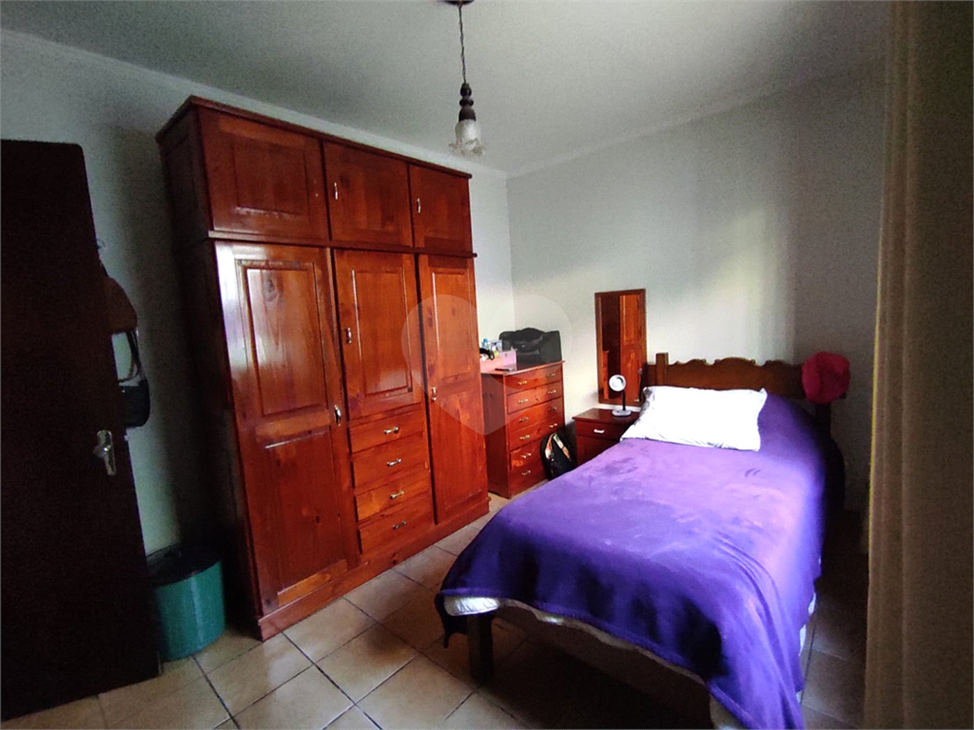 Casa à venda com 3 quartos, sendo 1 suíte, no Centro, Poá, SP