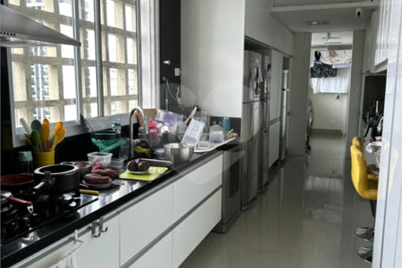 Apartamento à venda com 3 quartos, sendo 1 suíte, em Higienópolis, São Paulo, SP