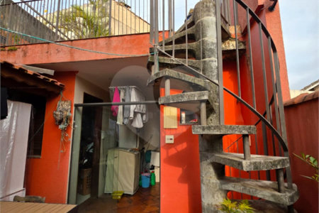 Casa à venda com 3 quartos, sendo 1 suíte, em Água Fria, São Paulo, SP