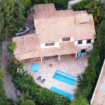 Sobrado à venda com 5 quartos, sendo 3 suítes, em Roseira, Mairiporã, SP