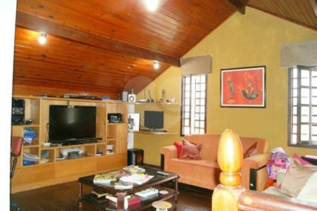 Sobrado à venda com 6 quartos, sendo 5 suítes, em Jardim Catanduva, São Paulo, SP