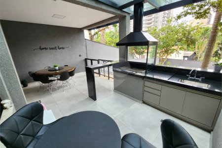 Casa à venda com 4 suítes em Jardim Prudência, São Paulo, SP