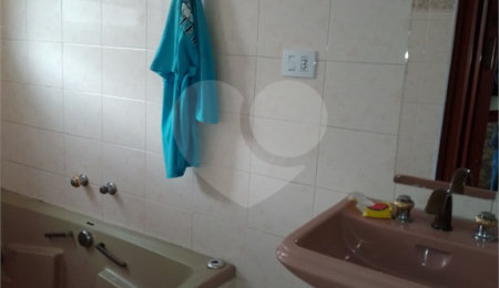 Sobrado à venda com 3 quartos, sendo 1 suíte,  em Vila Guilherme, São Paulo, SP