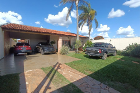 Chácara à venda com 3 quartos, sendo 1 suíte,  em Vila São Gonçalo, Itapetininga, SP