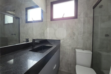 Casa à venda com 3 quartos, sendo 1 suíte, no condomínio Helena Maria, Sorocaba - SP