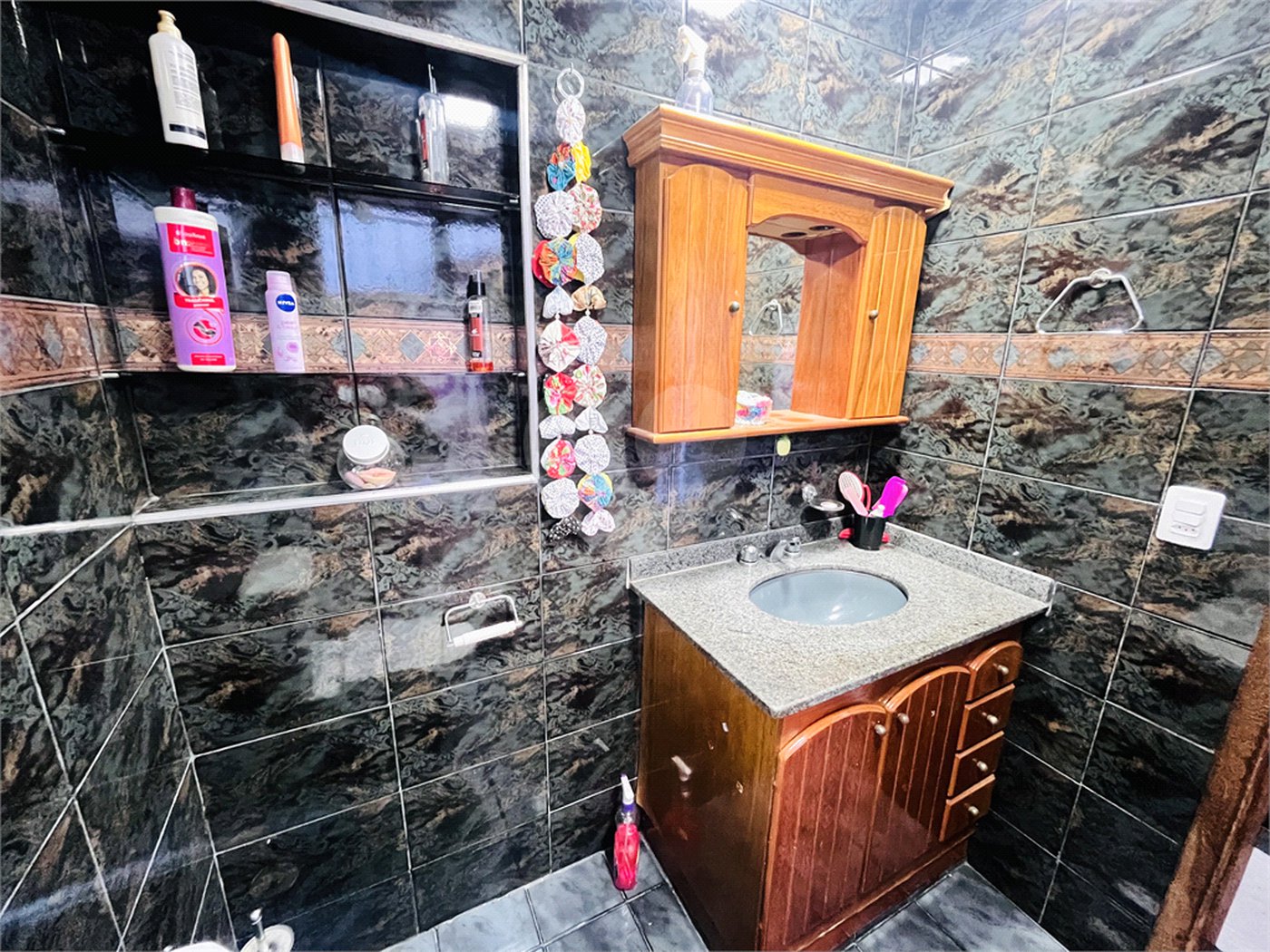 Casa à venda com 4 quartos, sendo 1 suíte, em Campo Grande, Rio de Janeiro, RJ
