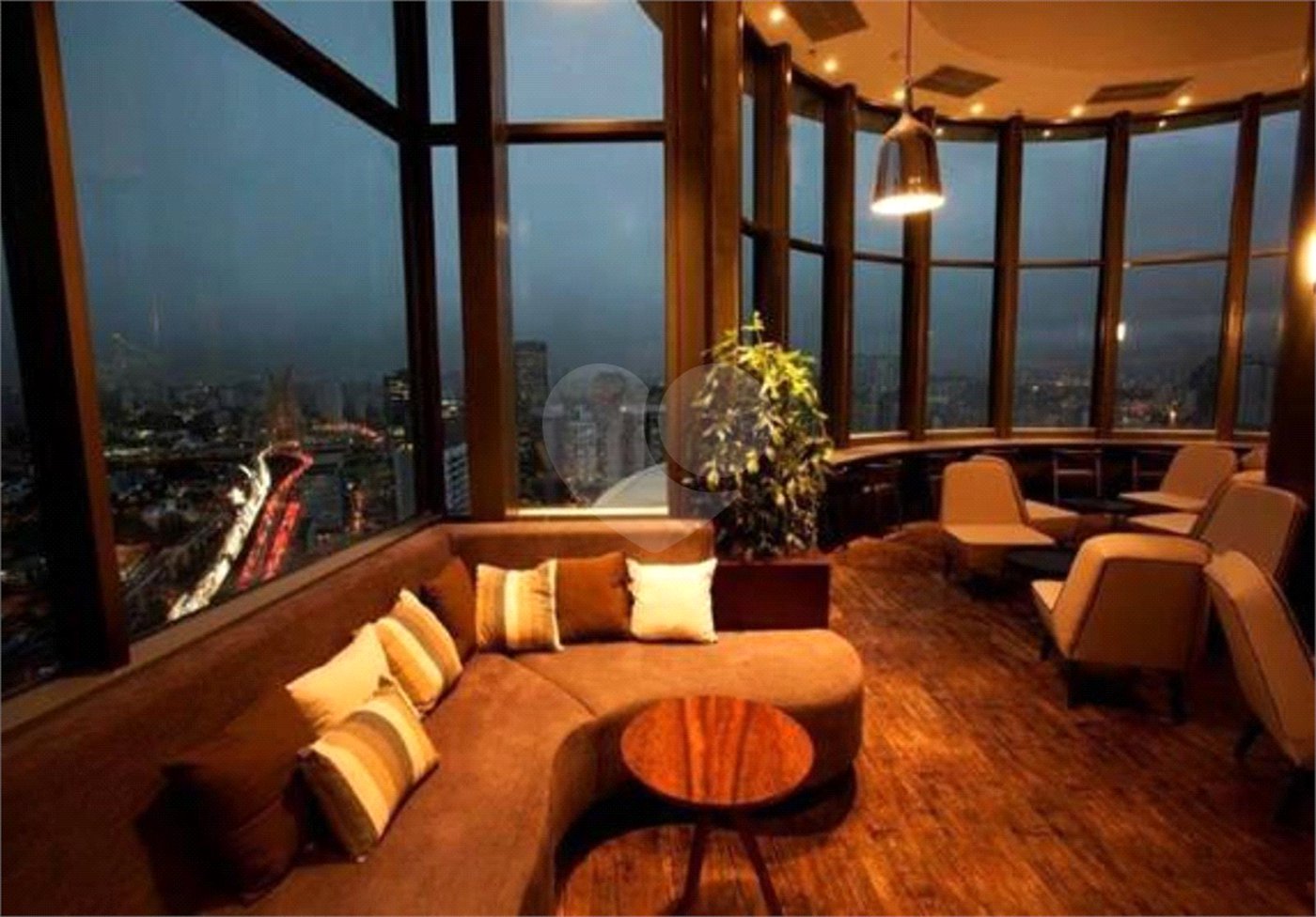 Apartamento à venda ou para alugar com 2 quartos, sendo 1 suíte, em Brooklin Paulista, São Paulo, SP