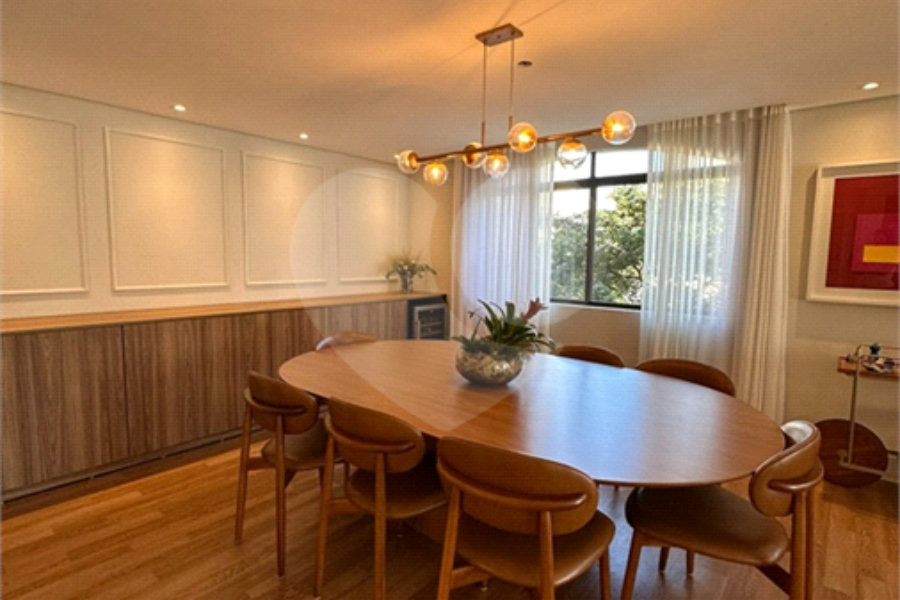 Apartamento para alugar com 3 quartos, sendo 2 suítes, em Moema, São Paulo, SP