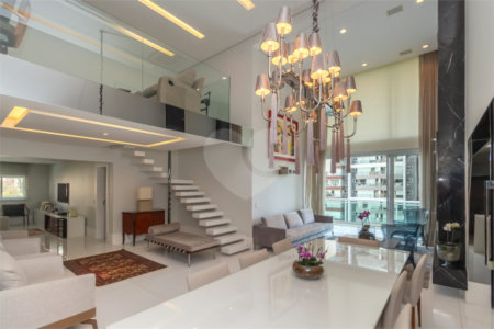 Apartamento à venda com 4 suítes em Campo Belo, São Paulo, SP