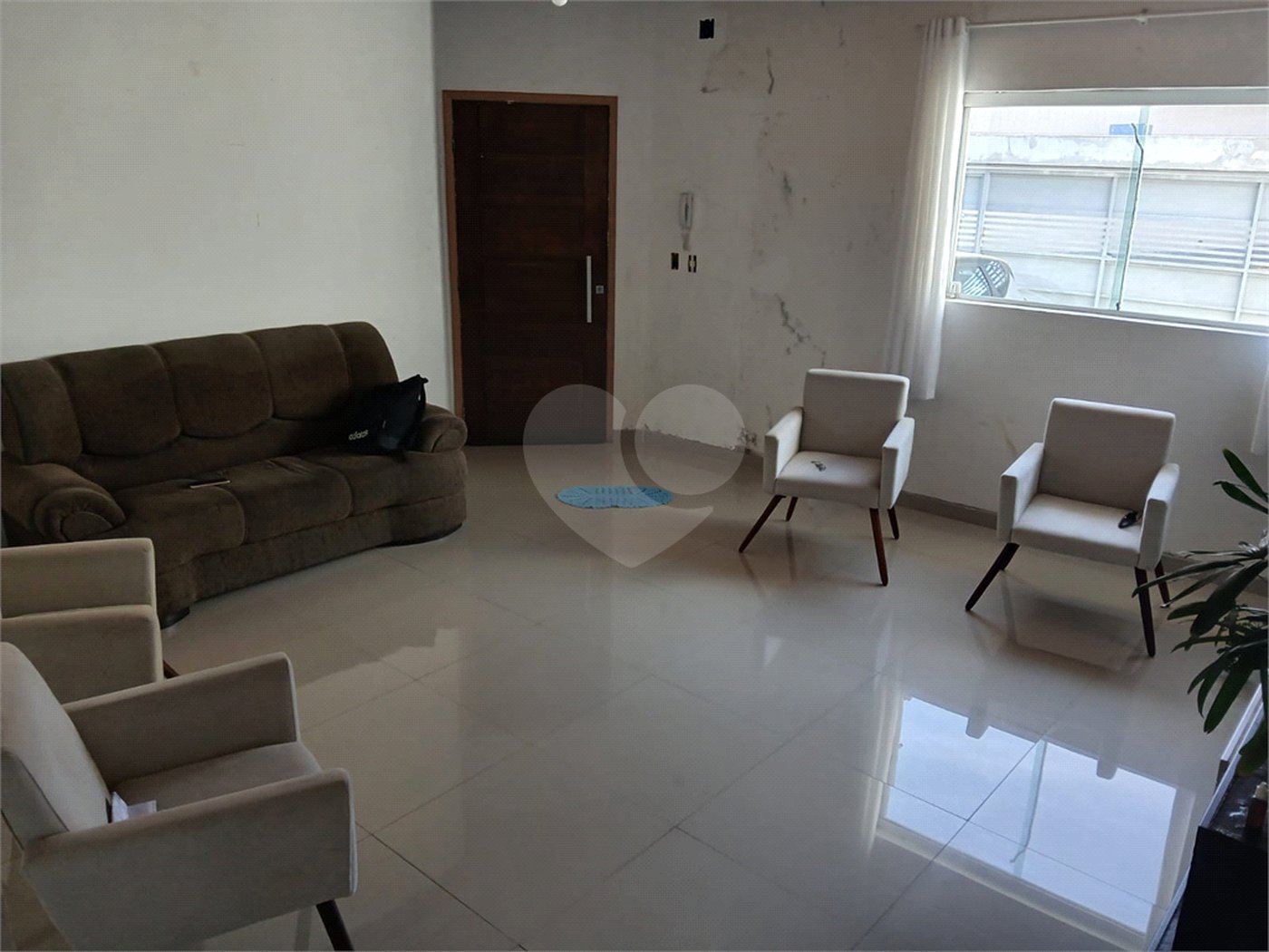 Casa à venda com 3 quartos, sendo 1 suíte,  em Mogi Moderno, Mogi das Cruzes, SP