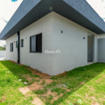 Casa térrea à venda com 3 quartos, sendo 1 suíte, no condomínio Flores da Usina, Atibaia - SP