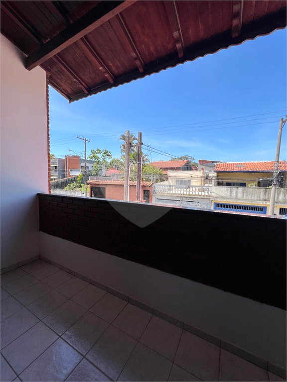 Sobrado à venda com 3 quartos, sendo 1 suíte, em Conjunto Habitacional Brás Cubas, Mogi das Cruzes, SP