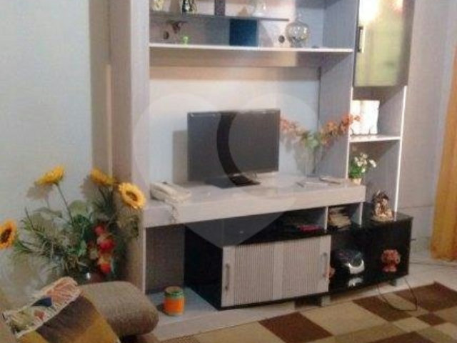 Casa à venda com 2 quartos, sendo 1 suíte,  em Vila Constança, São Paulo, SP