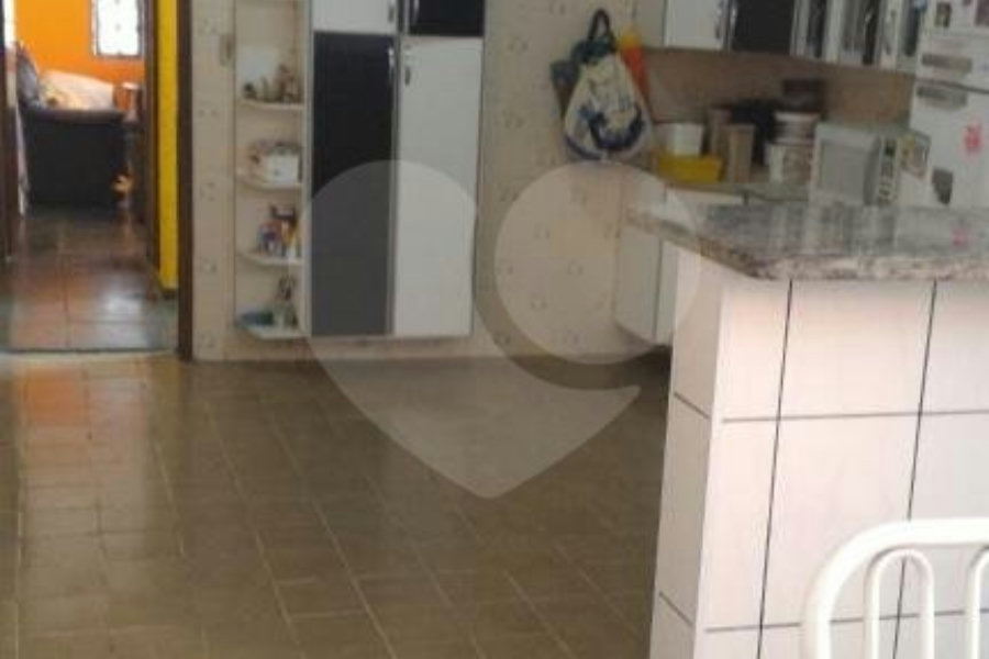 Sobrado à venda com 4 quartos em Pirituba, São Paulo, SP