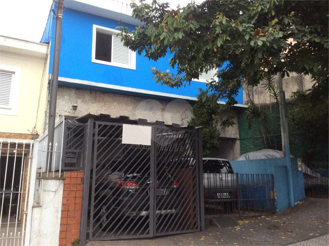 Casa à venda com 4 quartos, sendo 1 suíte, no condomínio Conselheiro Moreira de Barros, São Paulo - SP