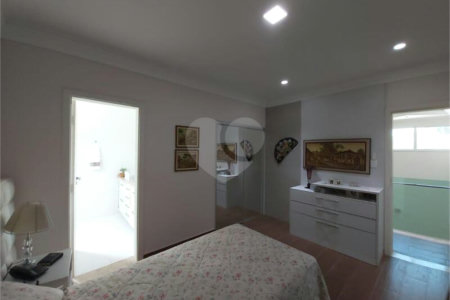 Casa à venda com 4 suítes no condomínio Aldeia da Serrinha, Sorocaba - SP