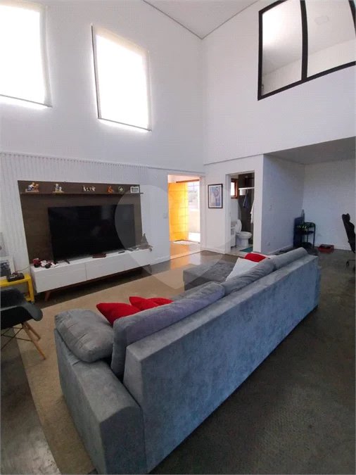 Casa à venda ou para alugar com 3 quartos, sendo 1 suíte, no condomínio Alpes da Cantareira, Mairiporã - SP