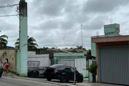 Apartamento à venda com 2 quartos em Jardim Itamarati, Poá, SP