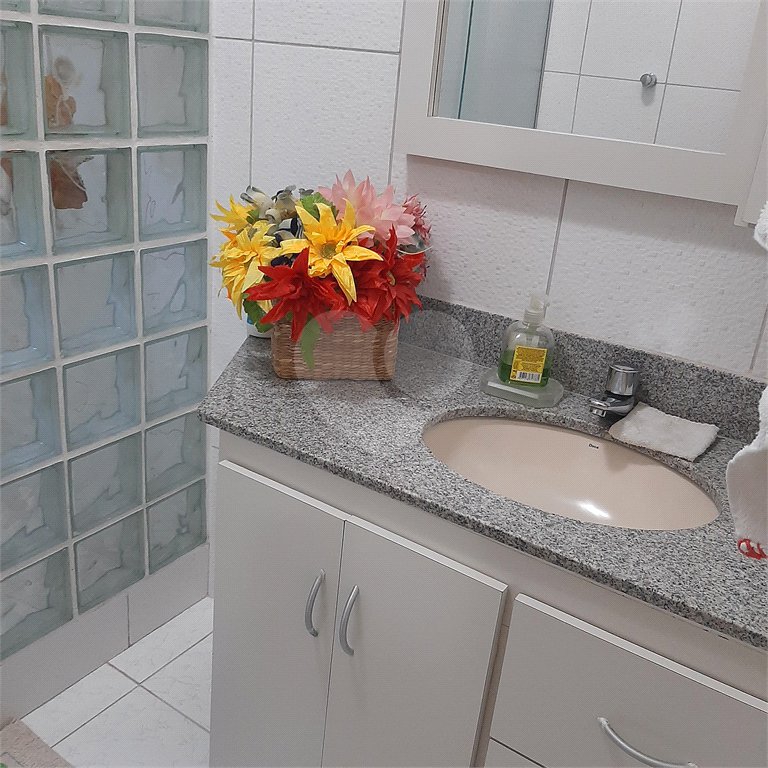 Casa à venda com 4 quartos, sendo 1 suíte, em Vila Vitório Mazzei, São Paulo, SP