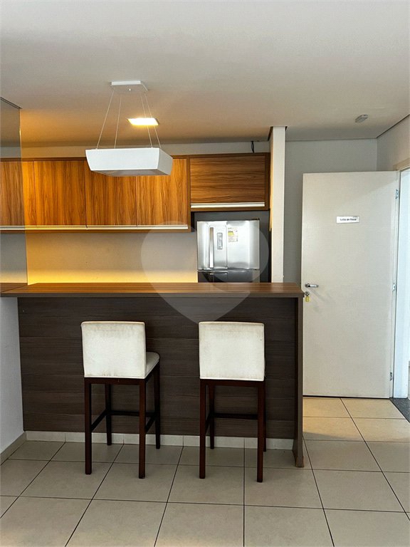 Apartamento à venda com 3 quartos, sendo 2 suítes, em Parque Reboucas, São Paulo, SP