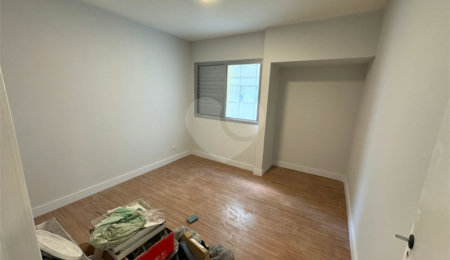 Apartamento à venda com 3 quartos, sendo 1 suíte,  em Consolação, São Paulo, SP