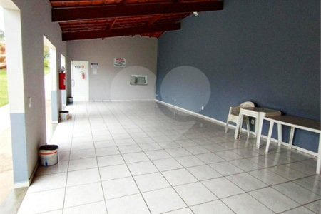 Casa à venda com 3 quartos, sendo 1 suíte, no condomínio Rio das Pedras, Salto - SP