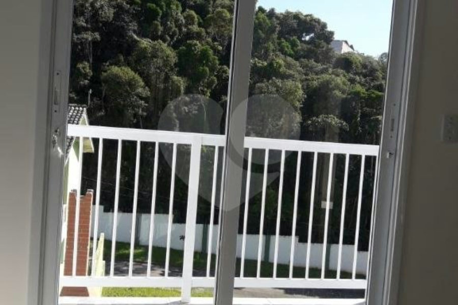 Sobrado à venda com 3 quartos, sendo 1 suíte, em Villa Verde, Franco da Rocha, SP