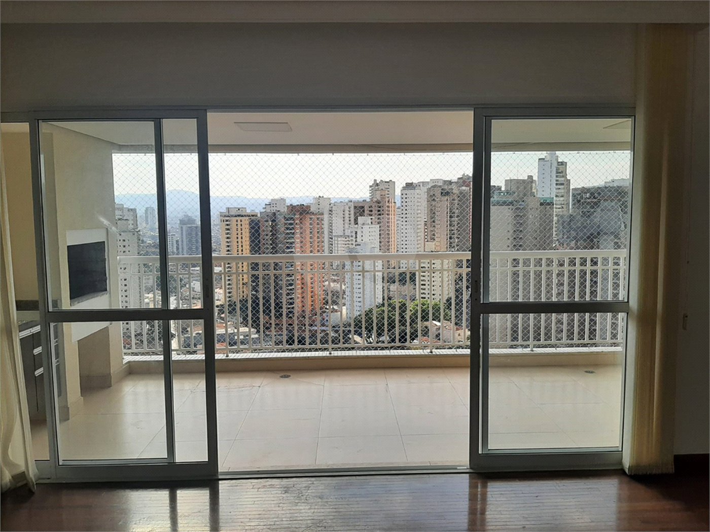Apartamento à venda com 3 quartos, sendo 1 suíte, em Santana, São Paulo, SP