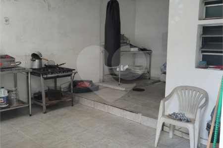 Sobrado à venda com 3 quartos em Vila Marari, São Paulo, SP