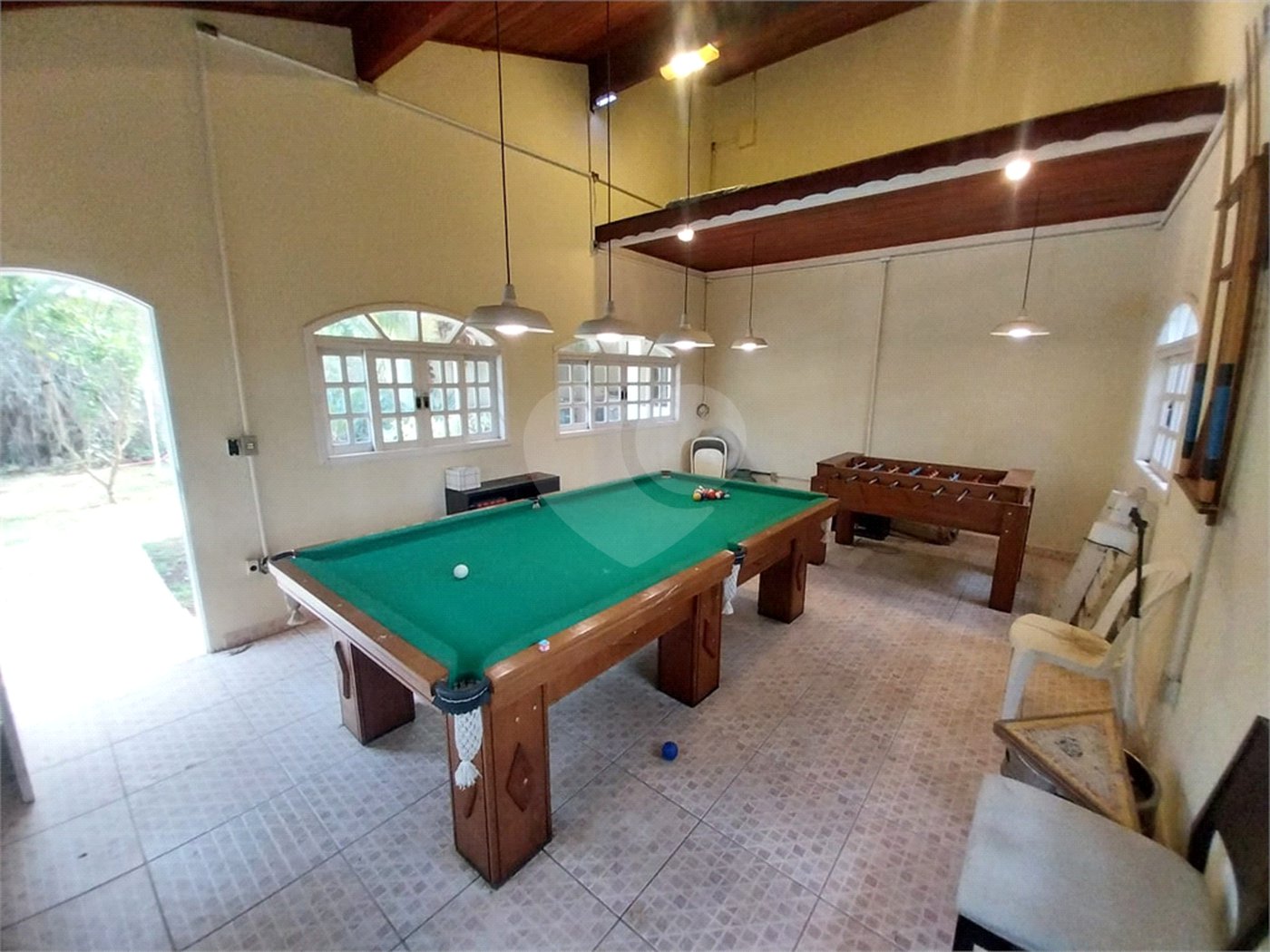 Chácara à venda ou para alugar com 3 quartos, sendo 1 suíte, em Chácaras Polozzi, Louveira, SP