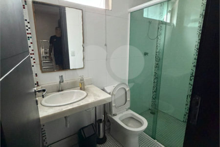 Casa à venda com 3 suítes em Vila Augusta, Guarulhos, SP