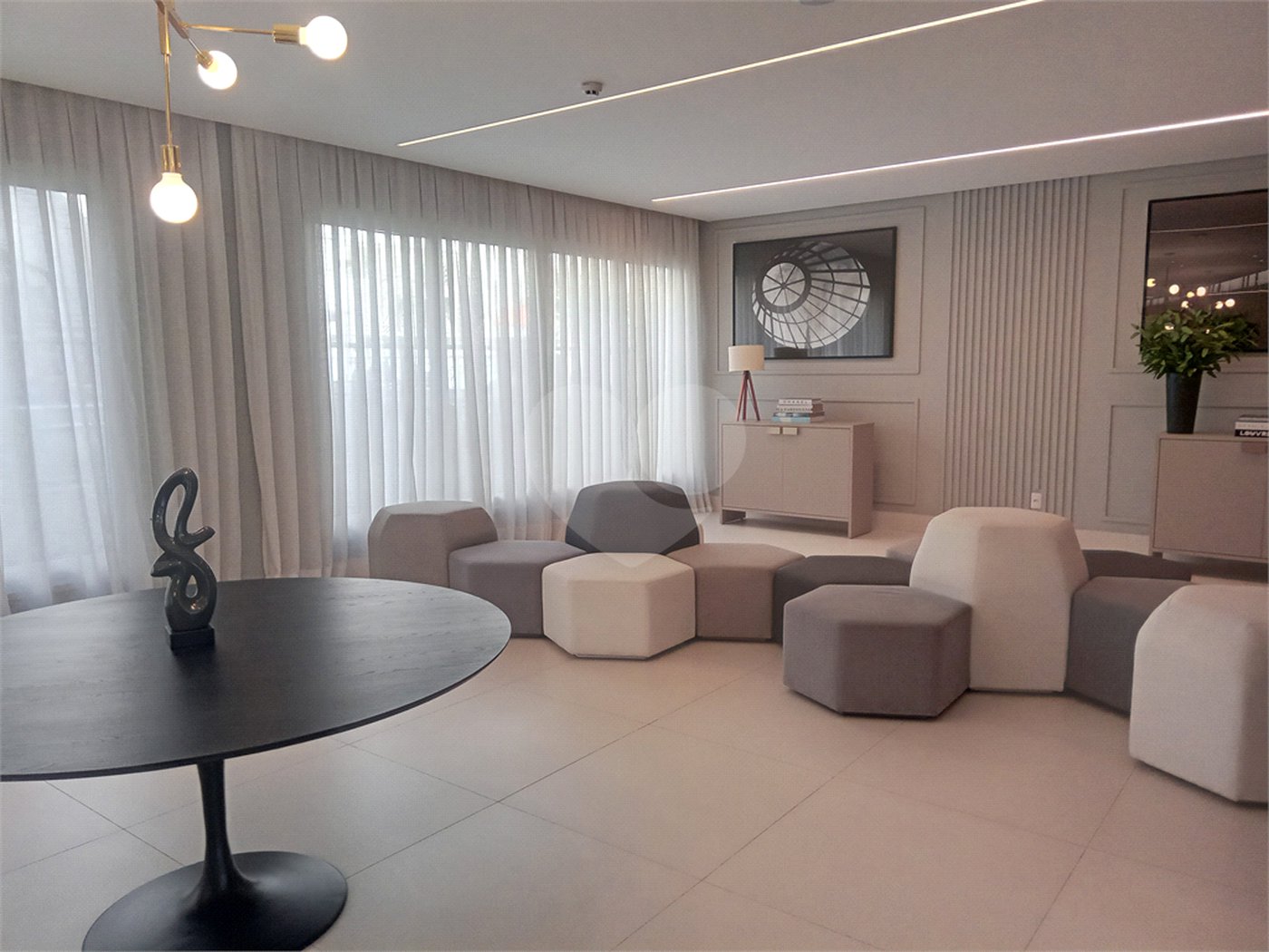 Apartamento à venda com 3 suítes em Santana, São Paulo, SP