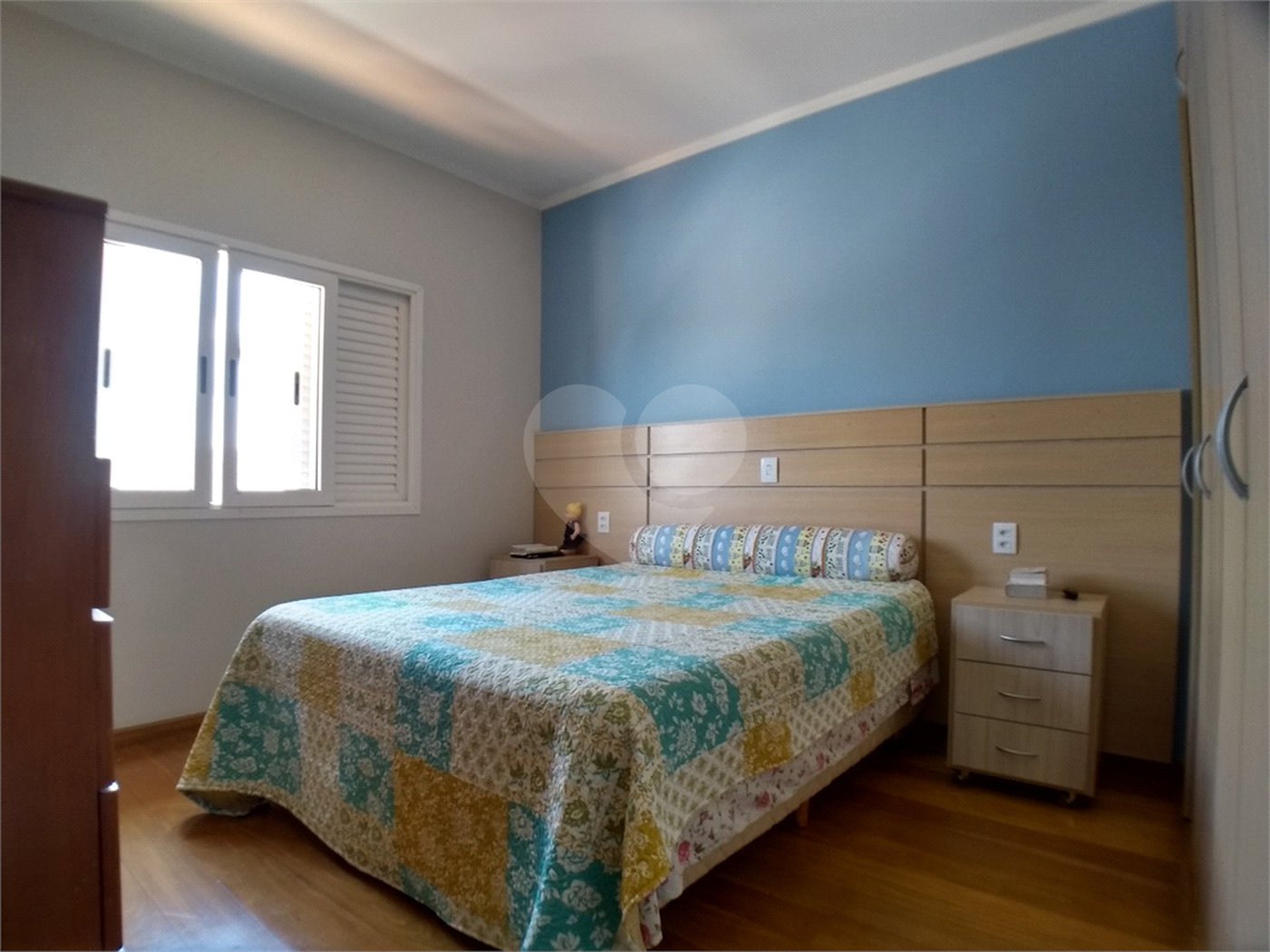 Casa à venda com 3 quartos, sendo 2 suítes,  no condomínio Vila Hípica I, Vinhedo - SP