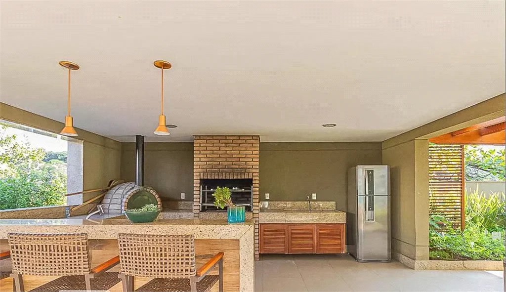 Apartamento à venda com 3 quartos, sendo 1 suíte, em Vila Anastácio, São Paulo, SP