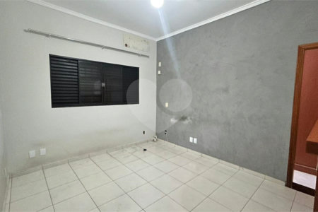 Casa à venda com 3 quartos, sendo 1 suíte,  em Ipê, Três Lagoas, MS