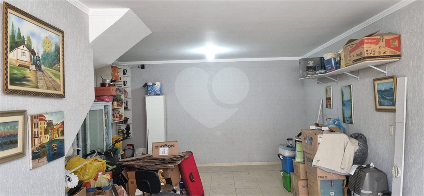 Casa à venda com 3 quartos, sendo 1 suíte, no condomínio Residencial Açaí, São Paulo - SP