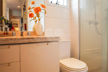 Apartamento à venda com 3 suítes em Real Parque, São Paulo, SP