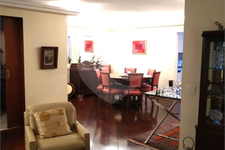 Apartamento à venda com 3 quartos, sendo 1 suíte, em Jardim Paulista, São Paulo, SP