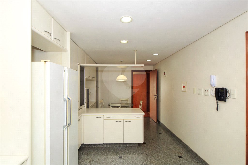 Cobertura à venda com 5 quartos, sendo 4 suítes, em Jardim Marajoara, São Paulo, SP